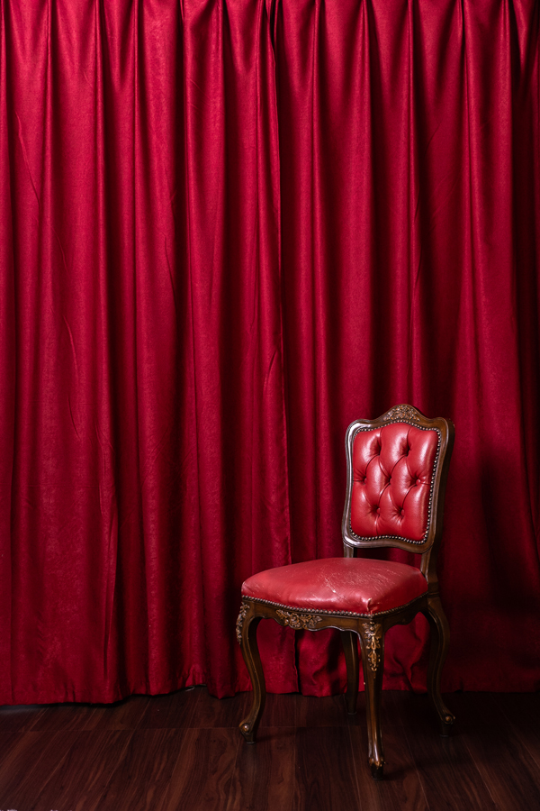 ワインレッドカーテン